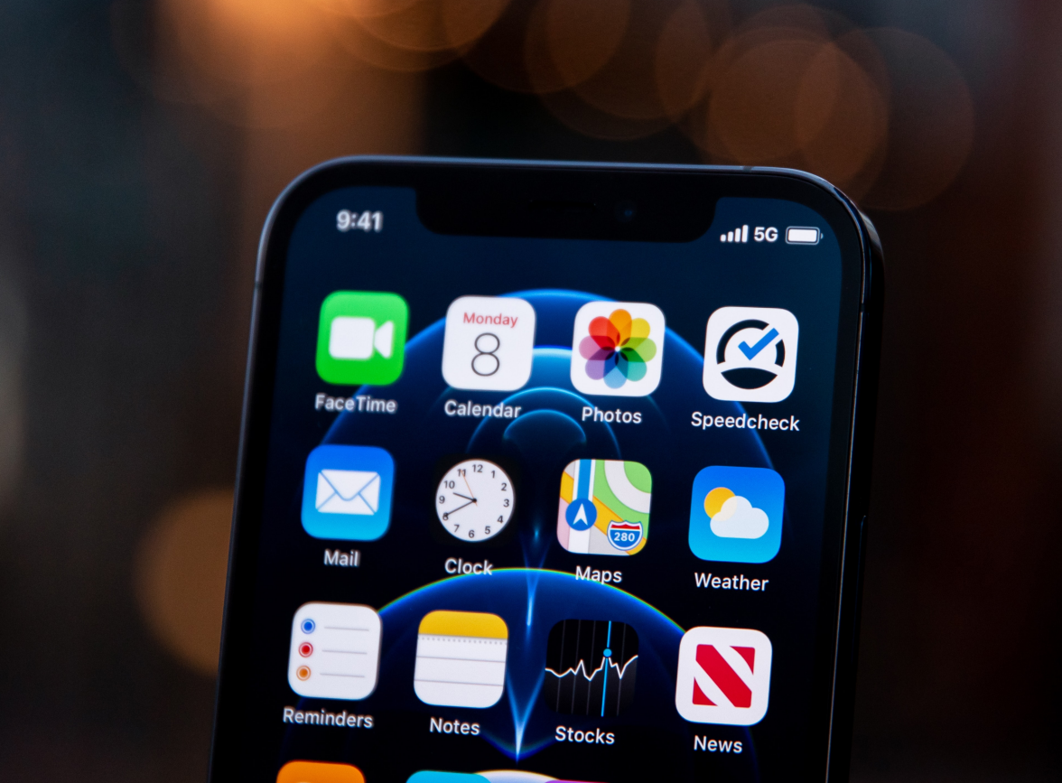 七星关苹果手机维修分享为什么 iPhone 12 在冬季会自动关机 